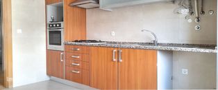 Apartamento T2 com varanda no Carregado