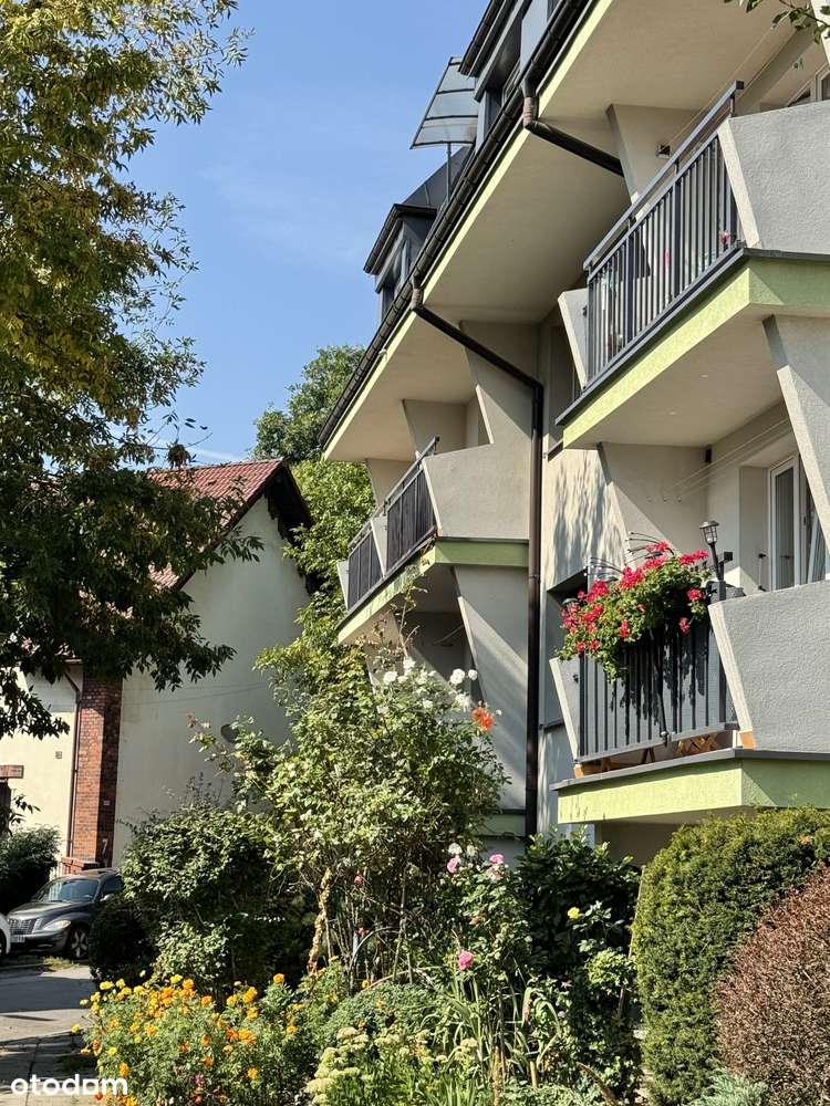 Czeladź Piaski  I piętro  mieszkanie 2 pokoje z balkonem ul.Krakowska-13