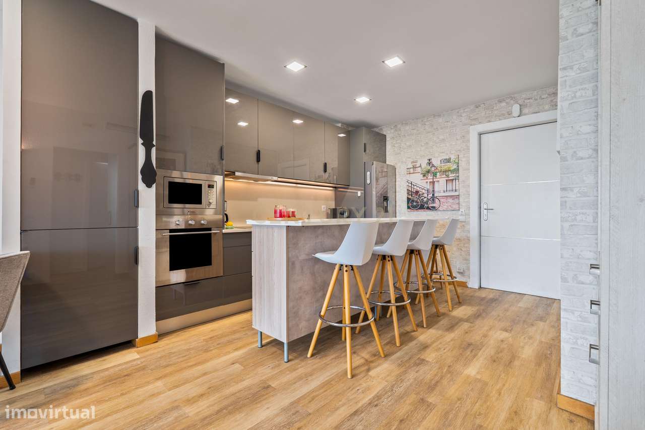 Apartamento T1+1 com vista mar na Marina de Vilamoura - Grande imagem: 5/29