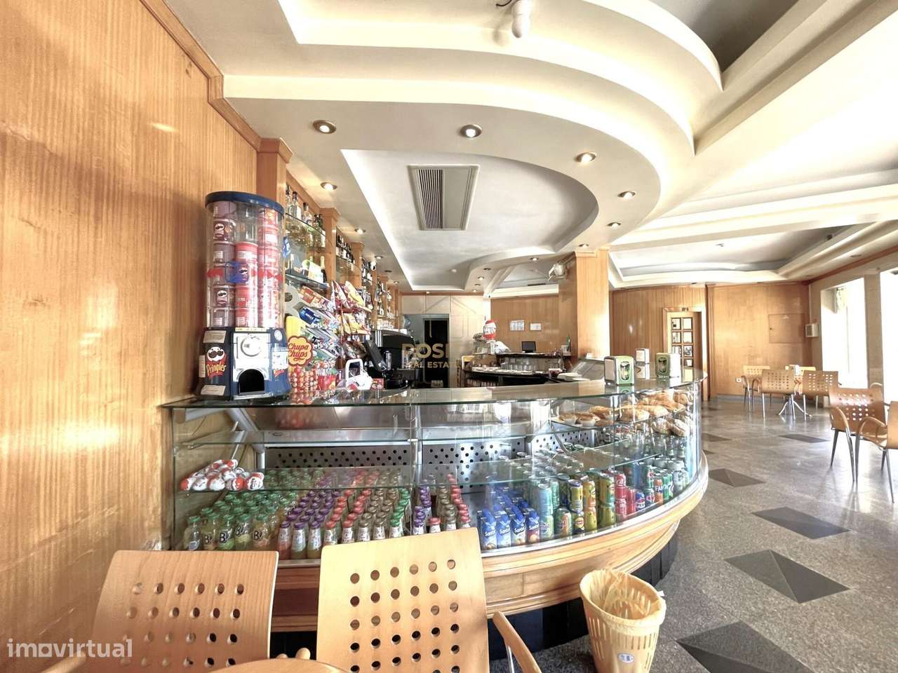 Loja com Café/Pastelaria em Funcionamento junto ao Pingo Doce — Quinta-13