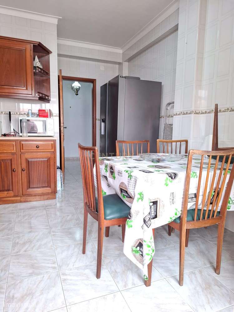 Apartamento T2 no centro da Praia da Consolação, Peniche-6