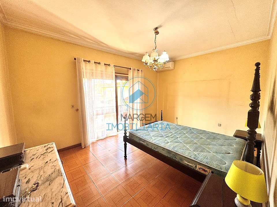 Moradia T3 com jardim e terreno | Lousado-22