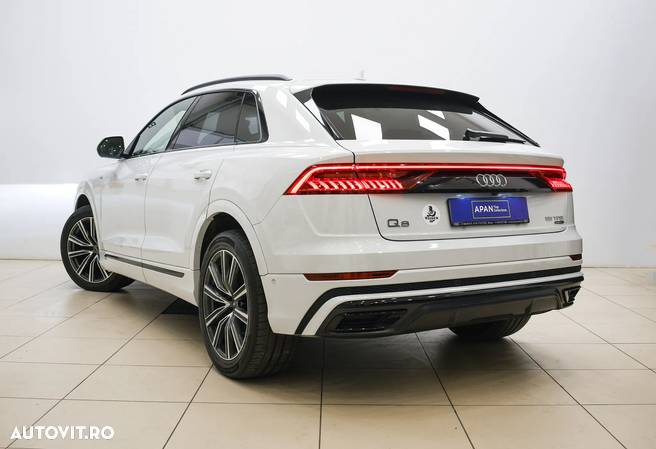 Audi Q8 3.0 55 TFSI quattro Tiptronic - 5