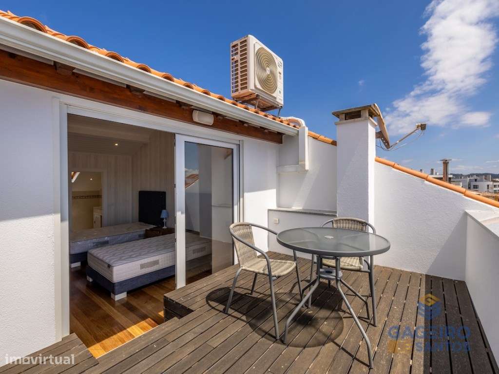 Apartamento Único com Charme Histórico e Conforto Moderno a Passos ...-37