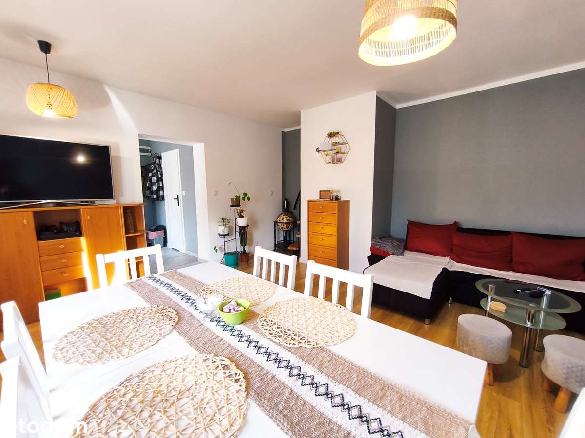 Dwupoziomowe mieszkanie z ogródkiem, Konin-Maliniec-3