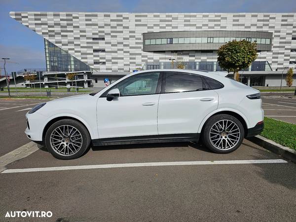 Porsche Cayenne Coupe Standard - 4