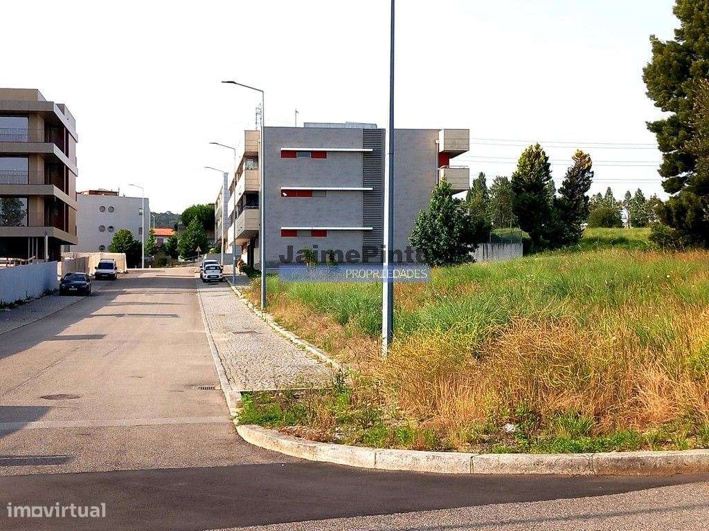 Terreno p/ contr. altura, novo, para venda - Vila Nova de Gaia - Grande imagem: 3/6