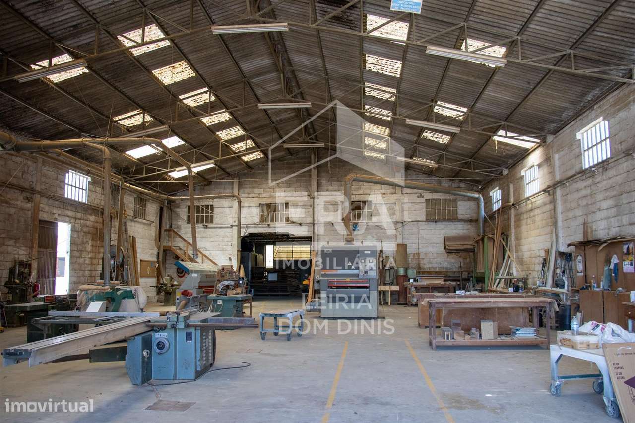Armazém, 1 413 m², Regueira de Pontes - Grande imagem: 4/20