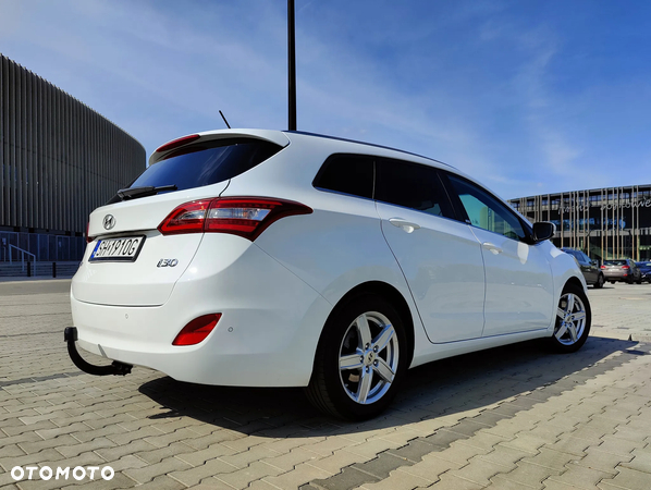 Hyundai I30 blue Kombi 1.6 CRDi DCT Passion - 20