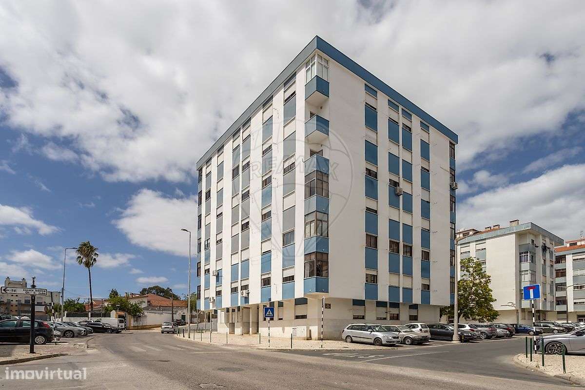 Apartamento T2 para venda em Paio Pires-21