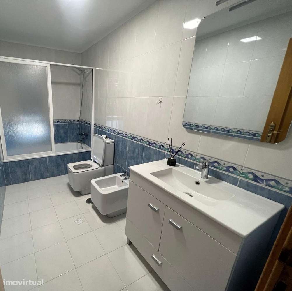 Excelente Apartamento T2 em Campinas, Belas-11