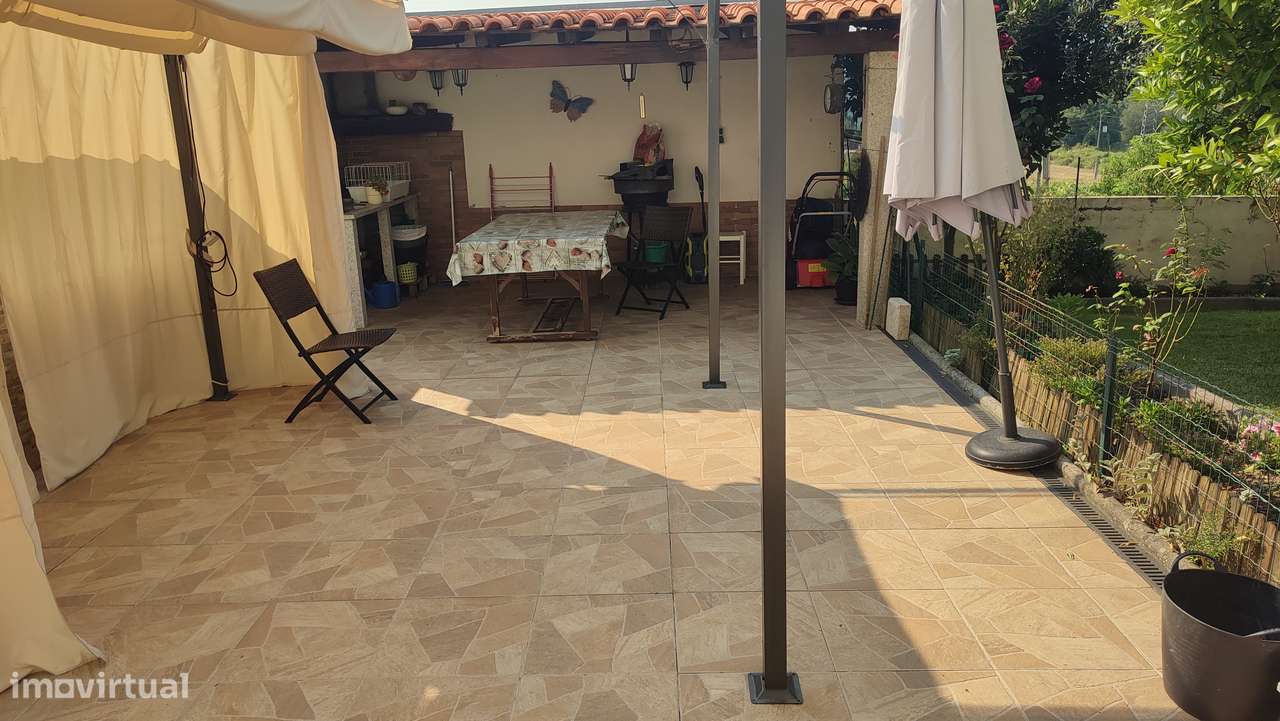 Moradia gaveto T3 em Amares-41