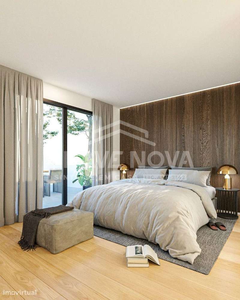 Apart. T4 Novo c/2 Lugares de Garagem - Condomínio Fechado na Madalena-8