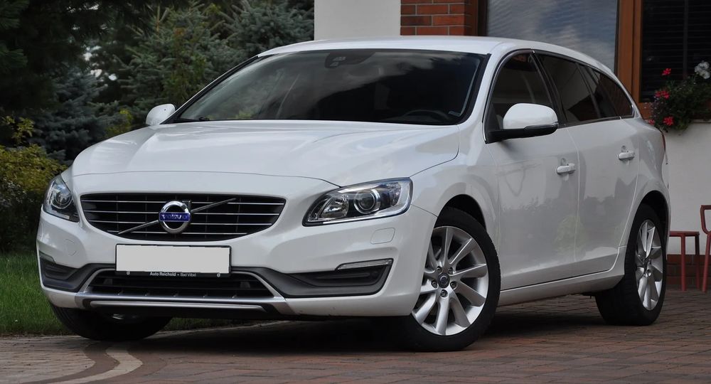 Volvo V60 I (2011-2018) D4 Geartronic 2014