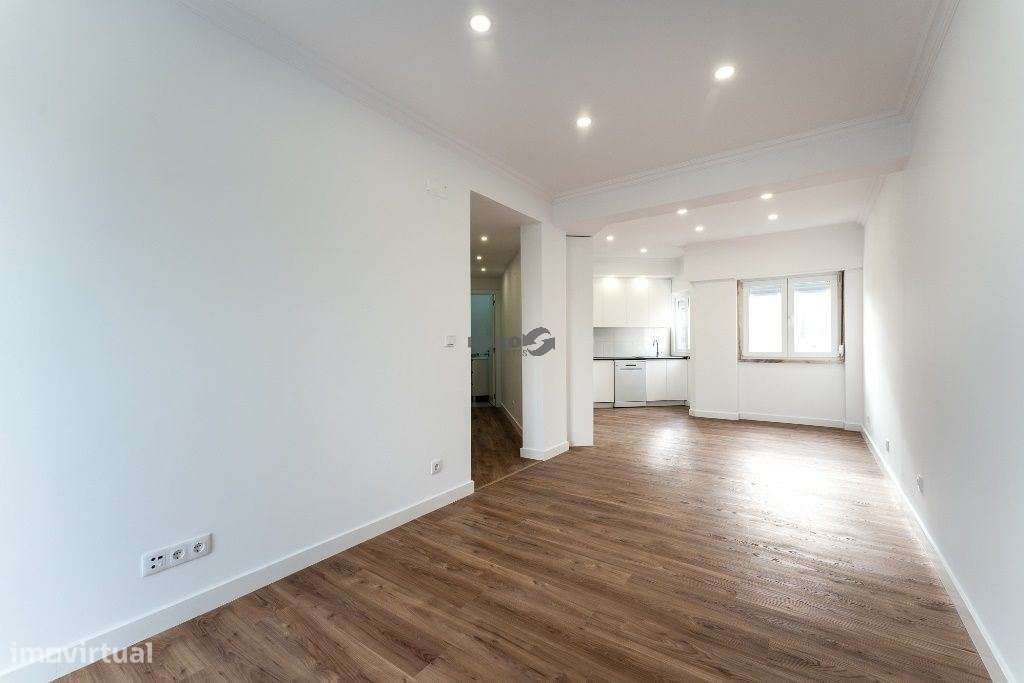 T2 Reabilitado entre Sete Rios e Praça de Espanha - Grande imagem: 3/25