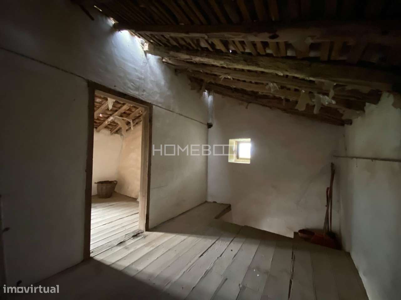 Moradia para restaurar - Grande imagem: 4/12