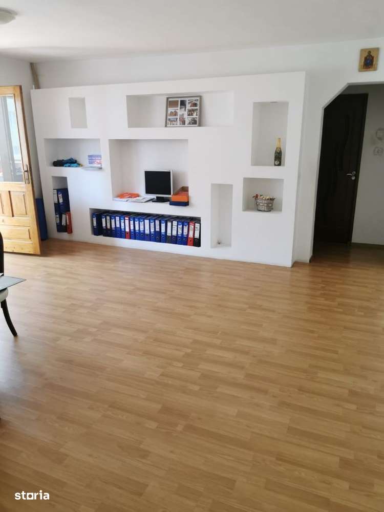 Oferta inchiriere apartament cu 3 camere George Enescu etaj 2 - Imagine principală: 4/20