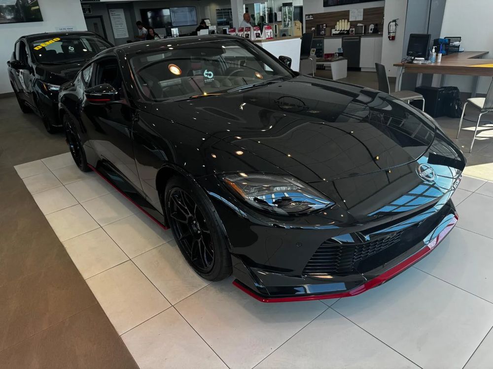 Nissan Altul Nissan 400Z Nismo/ Import SUA