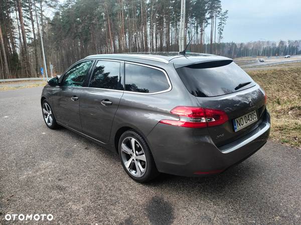 Peugeot 308 SW 1.2 PureTech GPF Allure S&S - 5