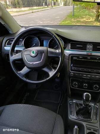 Skoda Superb 1.9 TDI Ambition - 9