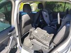 Volkswagen Touran 1.6 TDI BMT Comfortline - 13