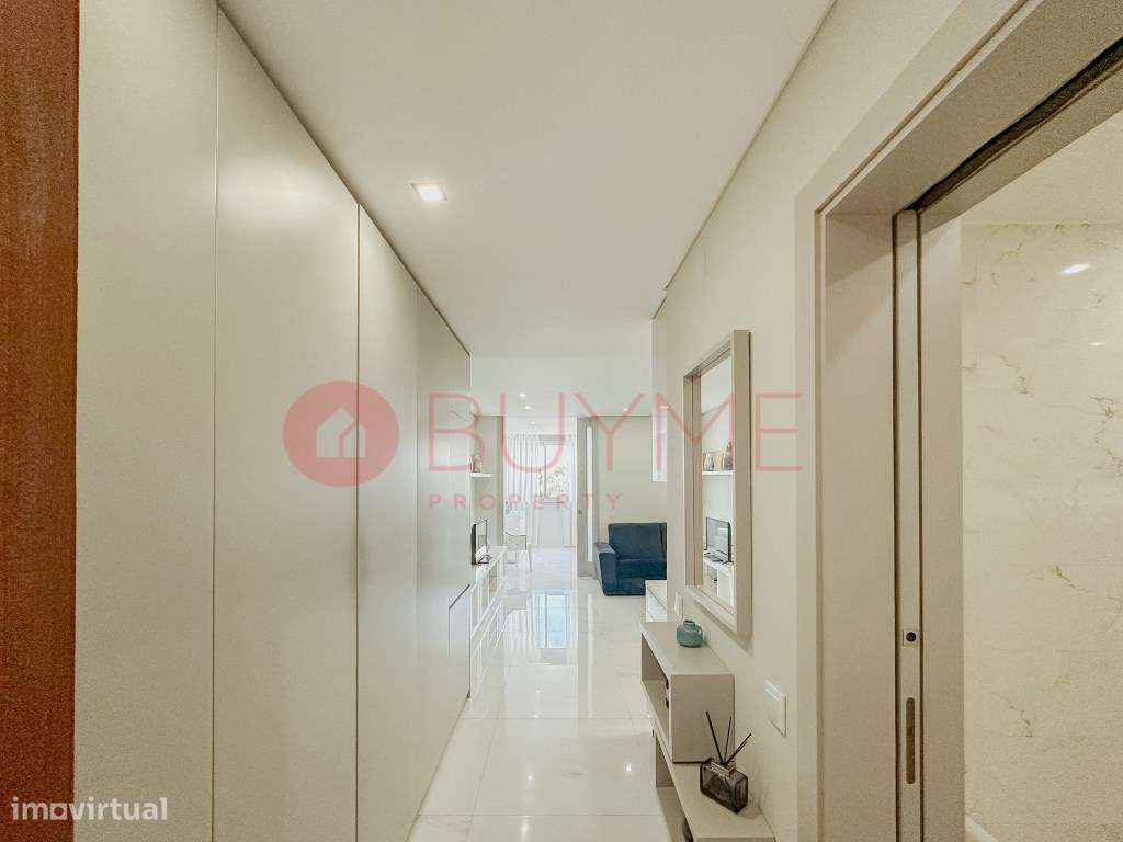 Apartamento T0+1 Renovado no Centro de Vilamoura-6