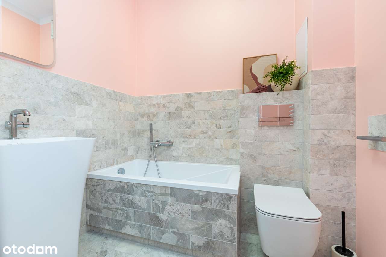 Ścisłe centrum | 1 piętro | Po remoncie | Balkon-9