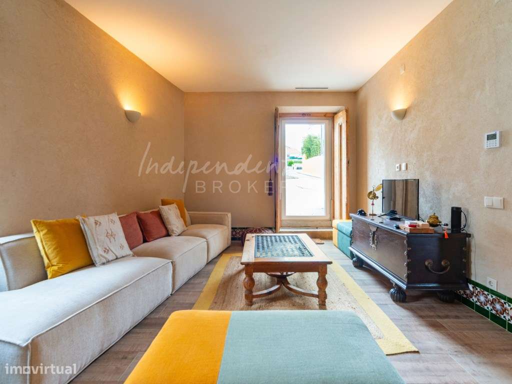 MORADIA T3 REABILITADA EM AZEITÃO - Grande imagem: 4/38