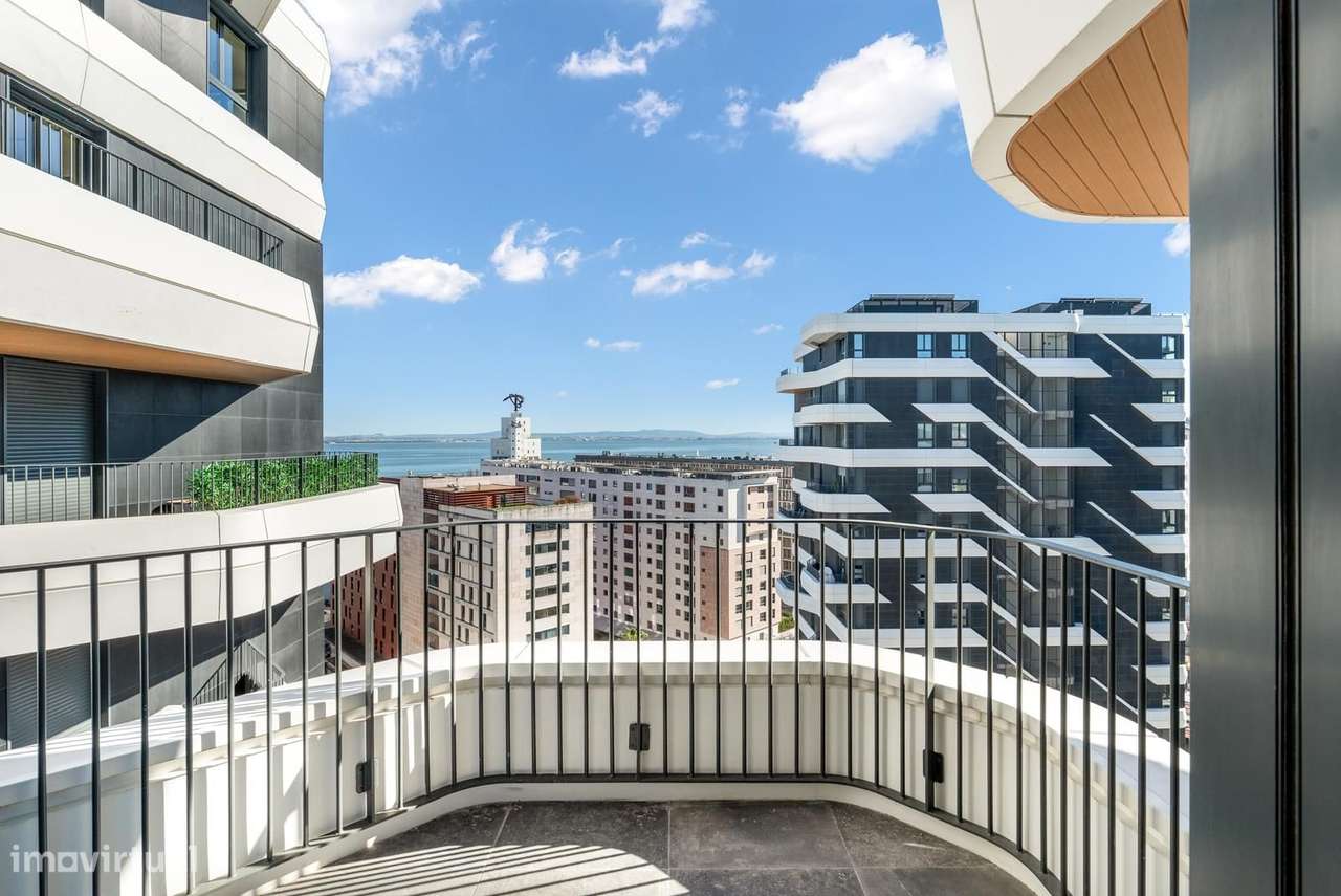 Apartamento T4 com piscina, Parque das Nações, Lisboa-22