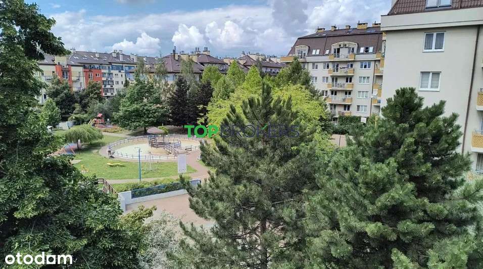 Przestronne 5 pokoi w spokojnej okolicy-10