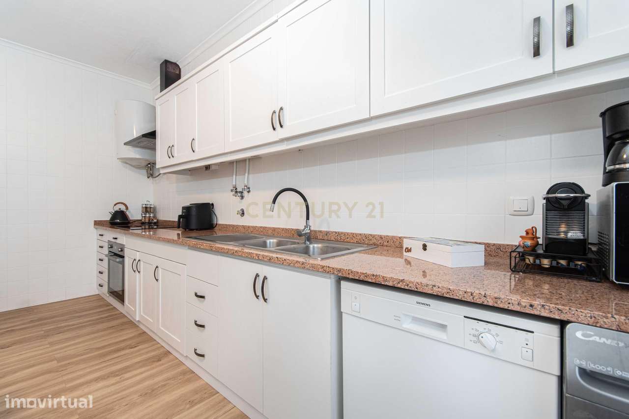 Apartamento Renovado em Samora Correia, Benavente-12