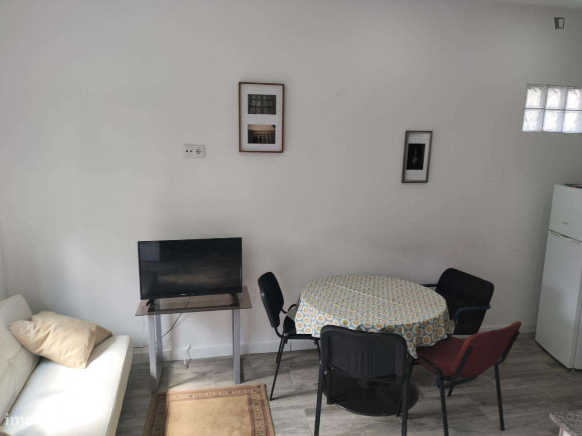 Apartamento com 2 quartos - localizado em Ramalde Porto - Grande imagem: 3/7