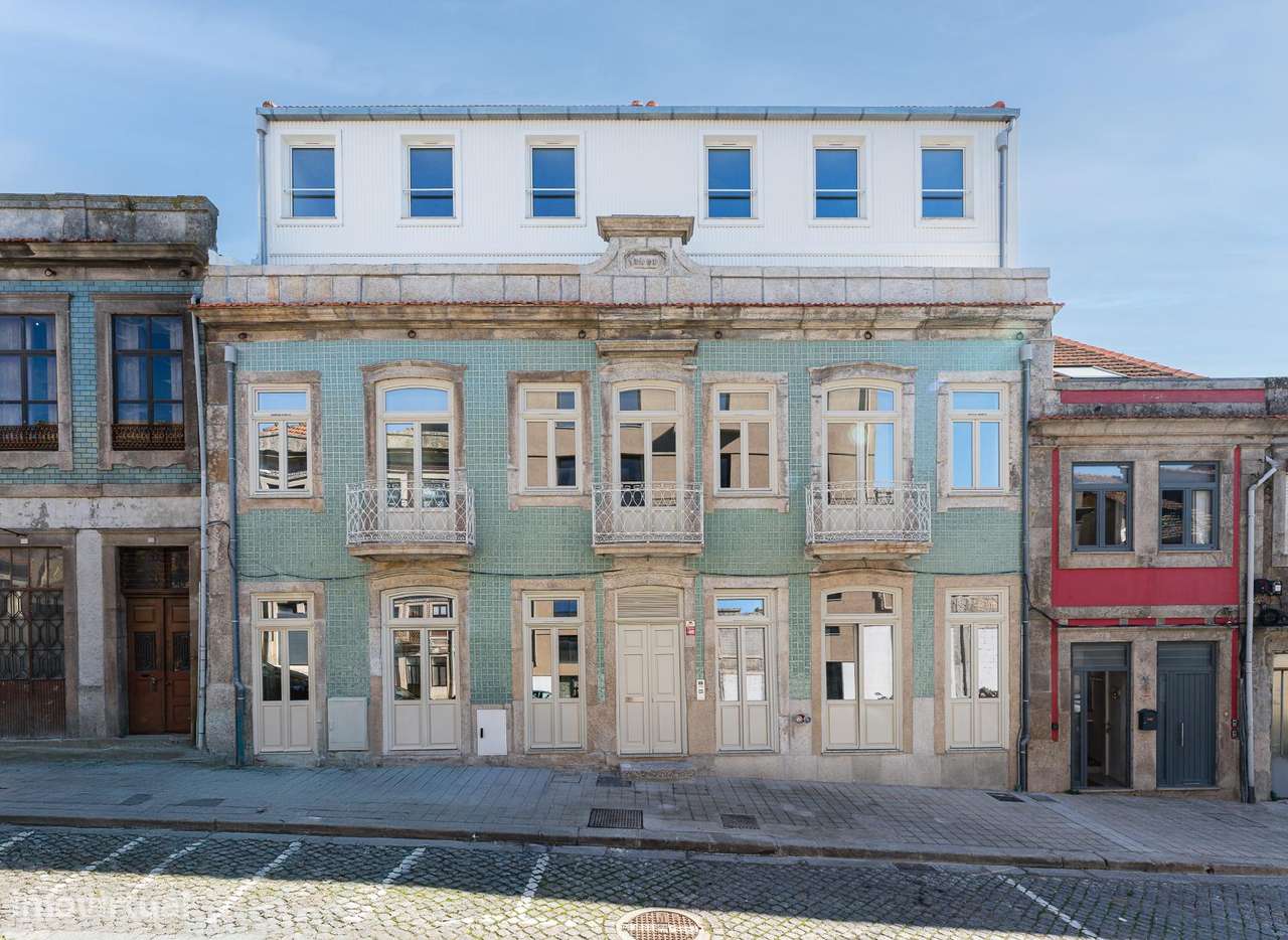 T1 Duplex com Terraço Novo na Rua do Bonjardim-0