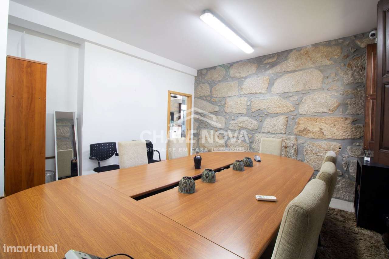 Moradia V5 com espaço exterior de 360m2  em Campanhã, Porto - Grande imagem: 3/25