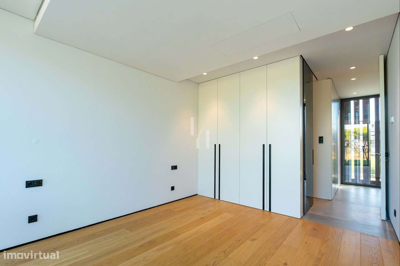 Moradia isolada T4+1 para venda em Vilamoura-11