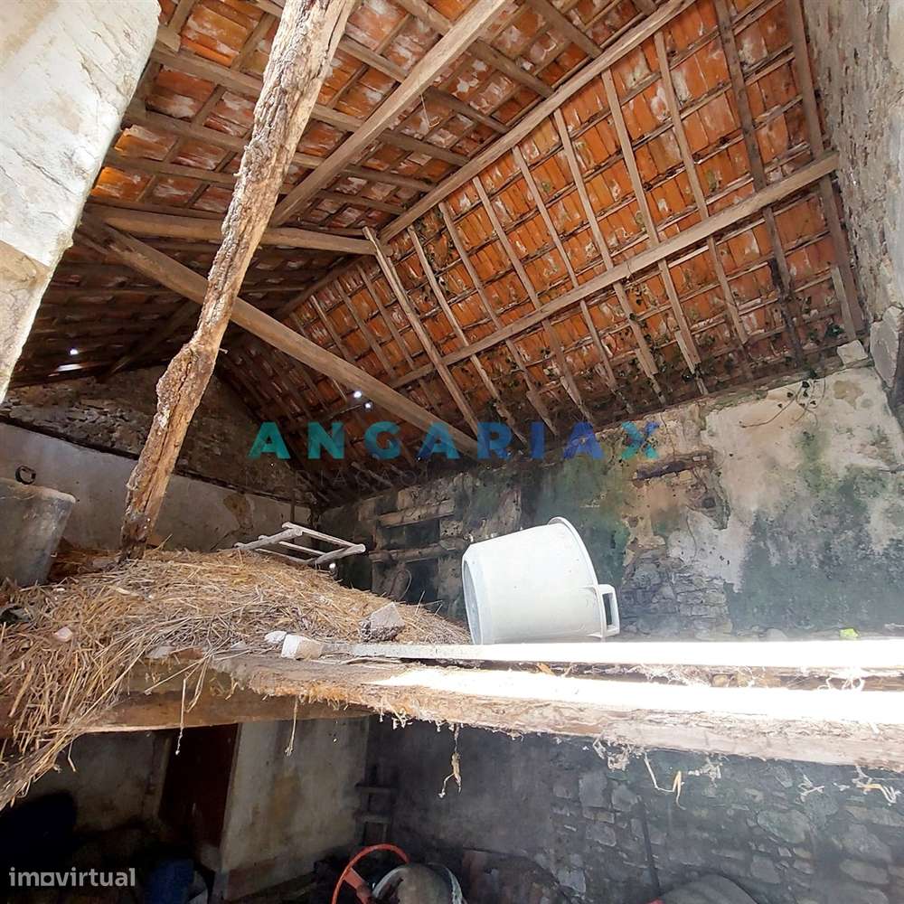 ANG1369 - Arrecadação para Venda em Juncal, Porto de Mós - Grande imagem: 4/9