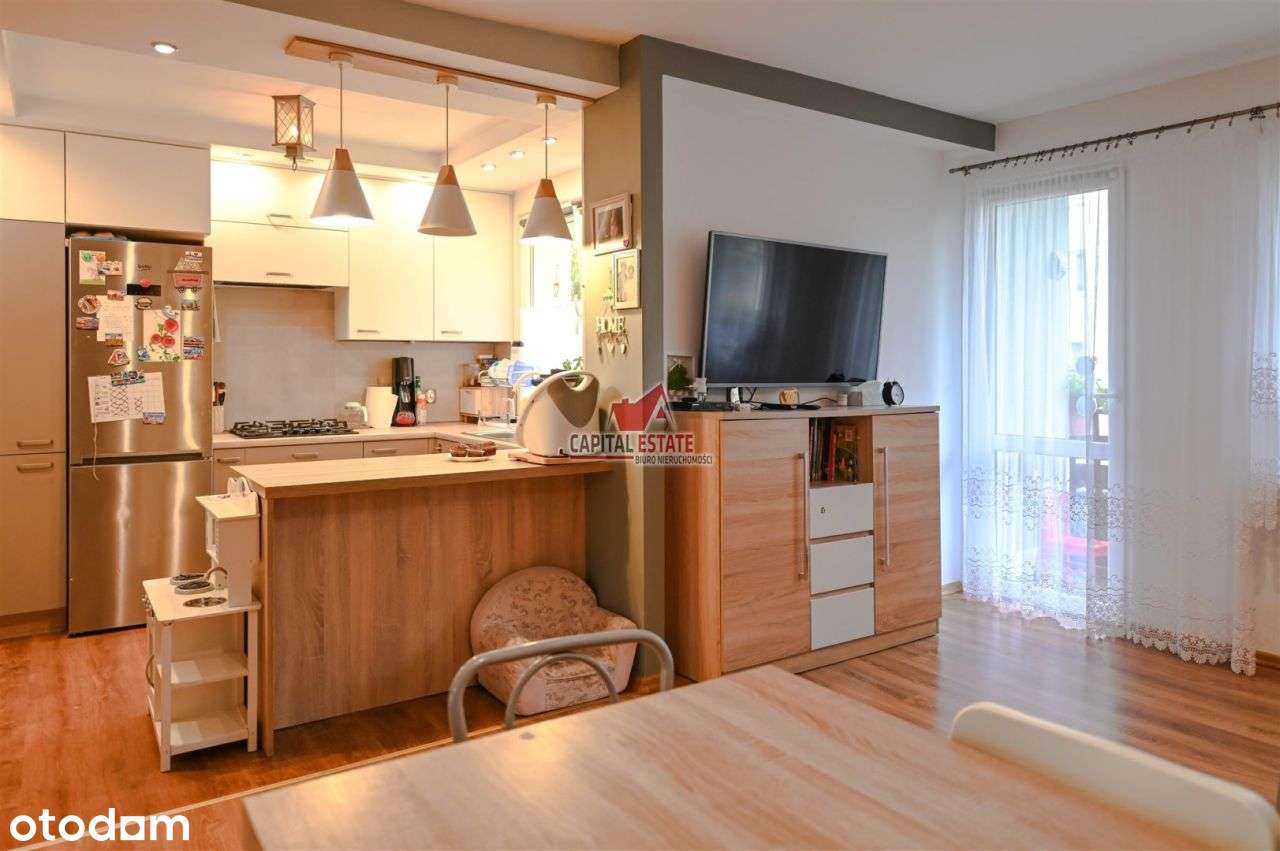 Mieszkanie 4-Pokojowe Z Balkonem-0