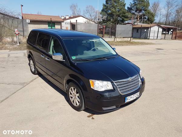 Chrysler Town & Country 3.3 - 7