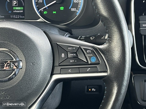 Nissan Leaf N-Connecta Two Tone - 10