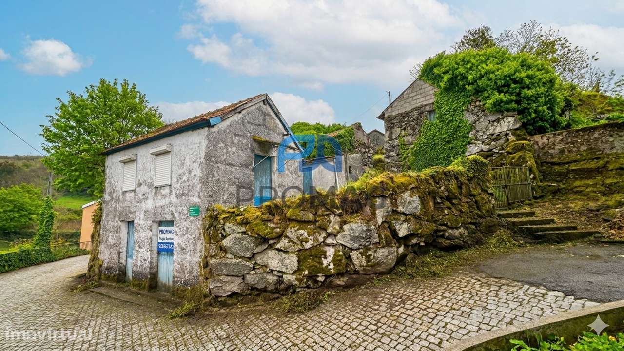 Oportunidade Única: Conjunto 3 Moradias em Granito Vistas Panorâmicas-40