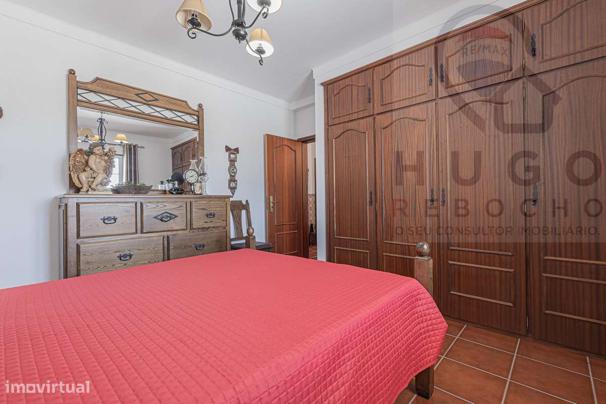 Quinta com 1,425 ha em Redondo-39