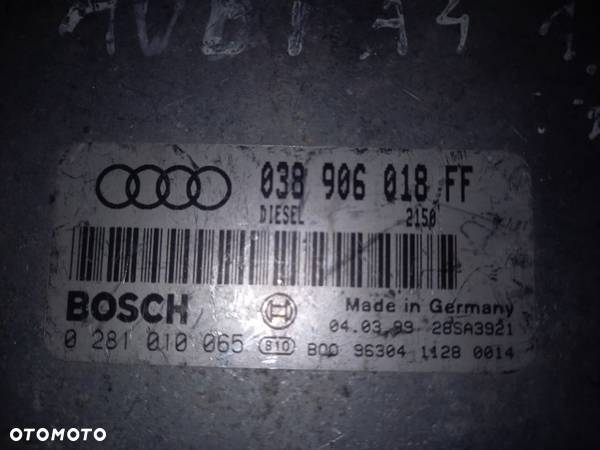 AUDI A4 FL 1.9 TDI sterownik silnika 038906018FF - 2