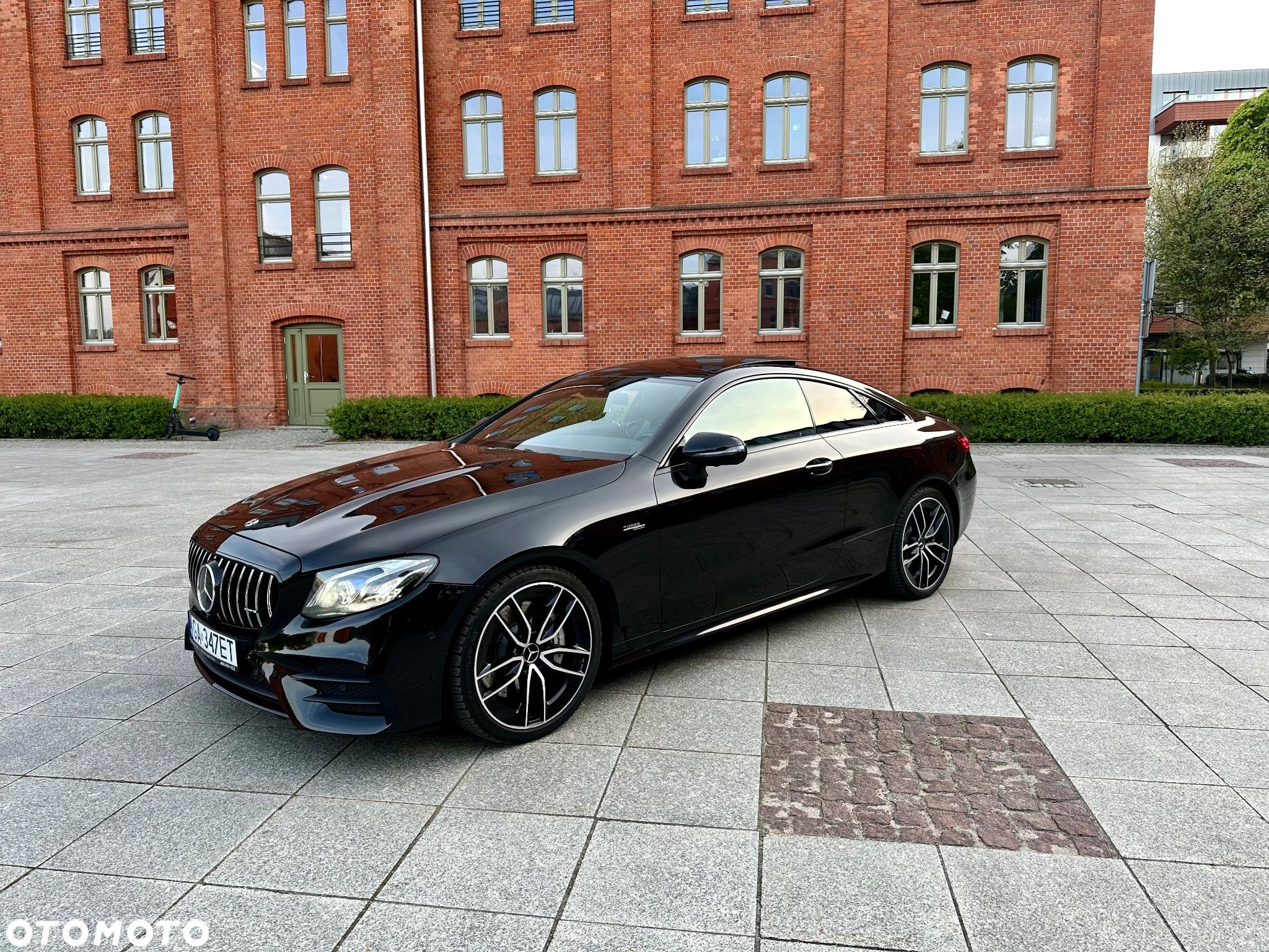 Mercedes-Benz Klasa E AMG 53 Coupe 4-Matic+ 9G-TRONIC - 1