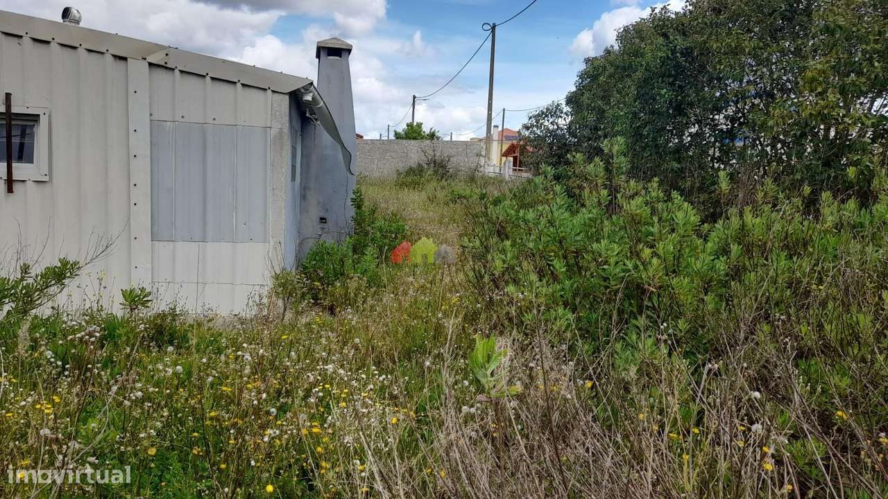 Lote de terreno urbano com 1250 m2 em Palmela-3