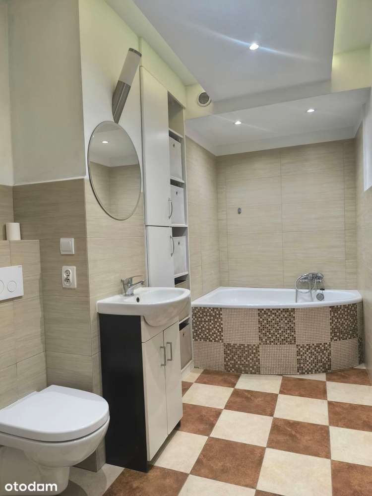 Rondo Wiatraczna. Dwupokojowe. Bez wprowadzki.-5