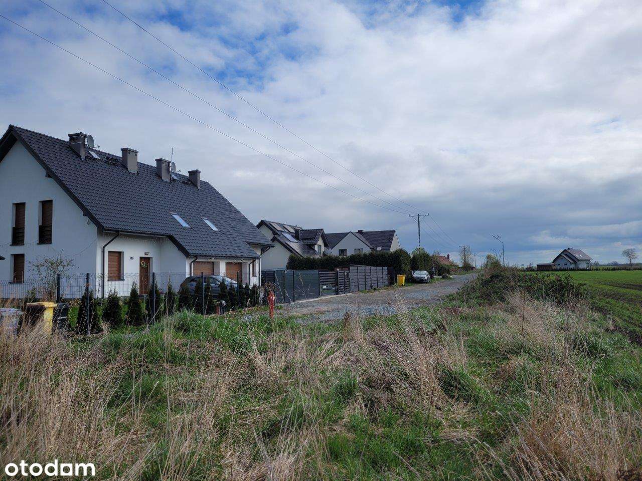 Działka budowlana 1200 m² z dostępem do mediów-6