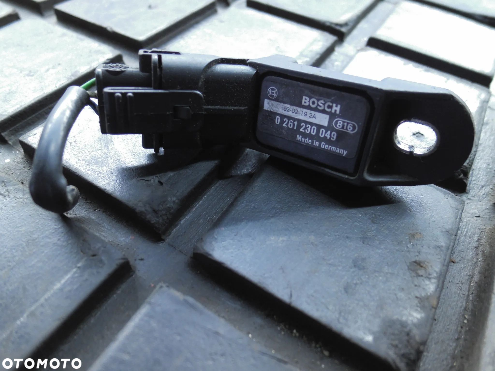 MAP SENSOR Smart Fortwo 450 0.6T 0261230049 POSIADAM 2 SZTUKI - 1