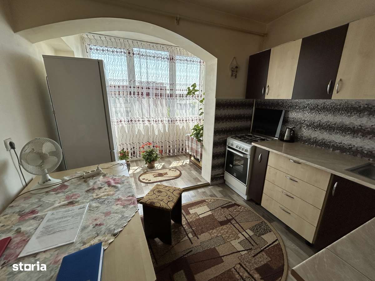 Vand(schimb cu 2 cam) apart.3 cam.decom.st.88 mp.,et.4/4,M.Costin - Imagine principală: 3/14