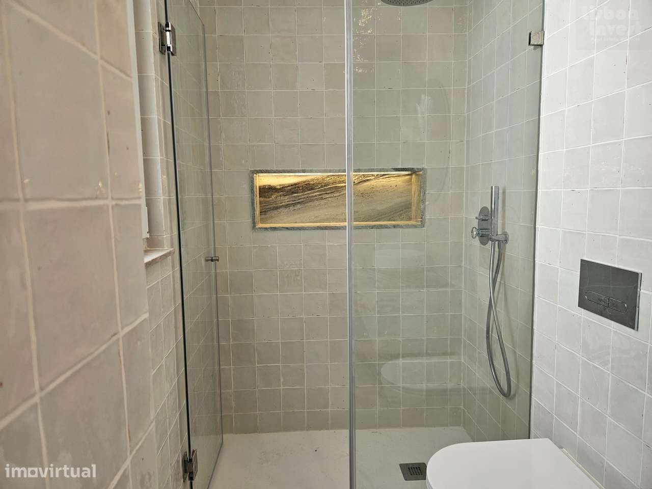 Vendo T3 remodelado em predio totalmente remodelado-13