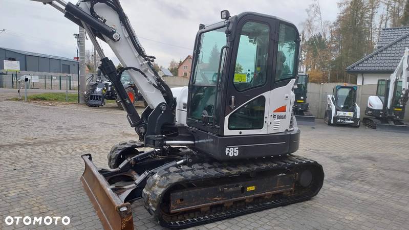 Bobcat E85 - 10